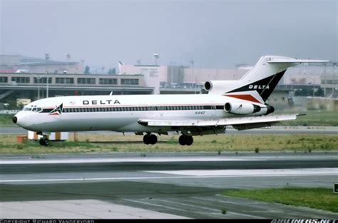 delta airlines flight 295
